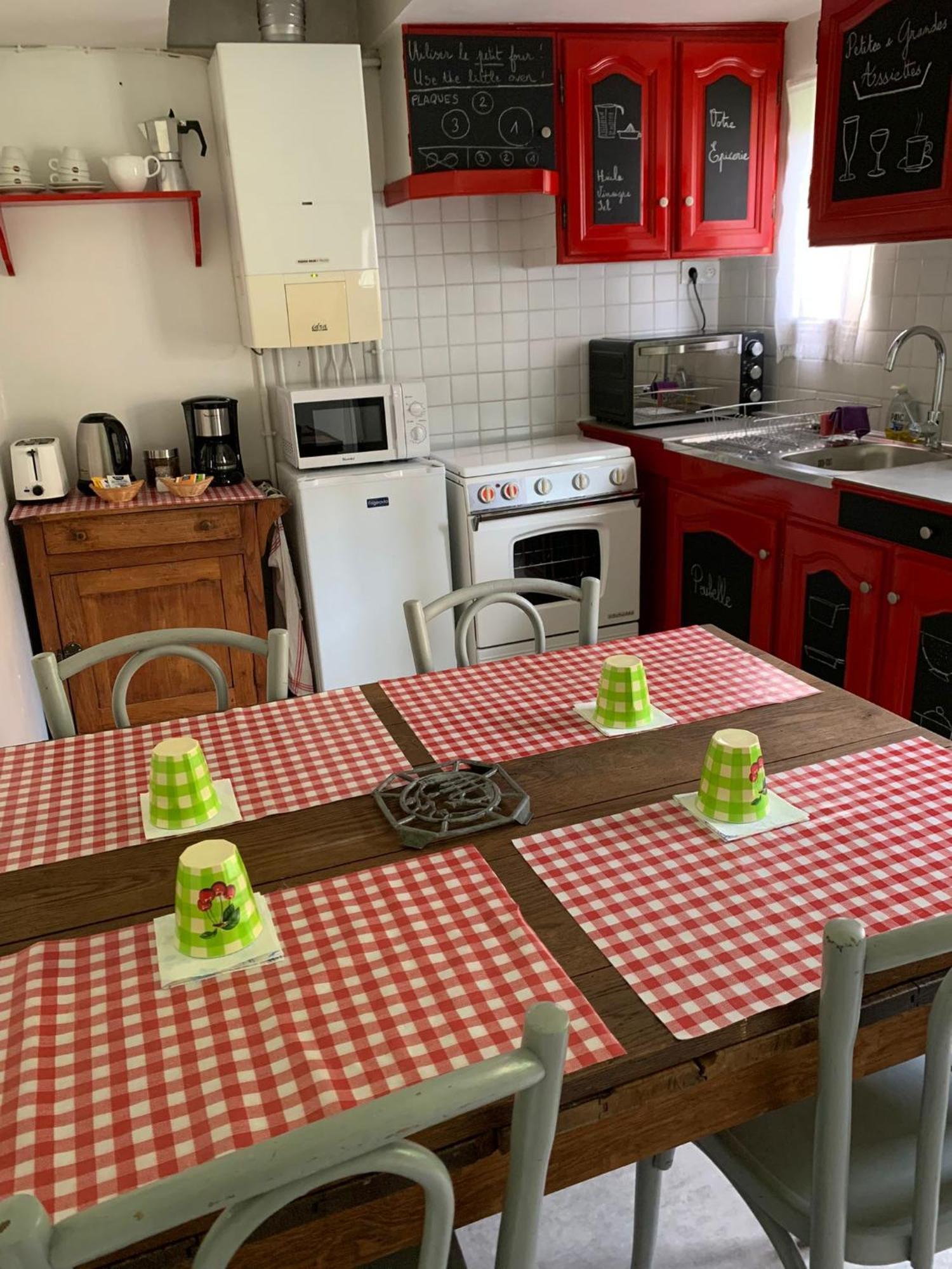 Duplex La Maisonnette 2 Chambres - Parking Gratuit Troyes Buitenkant foto