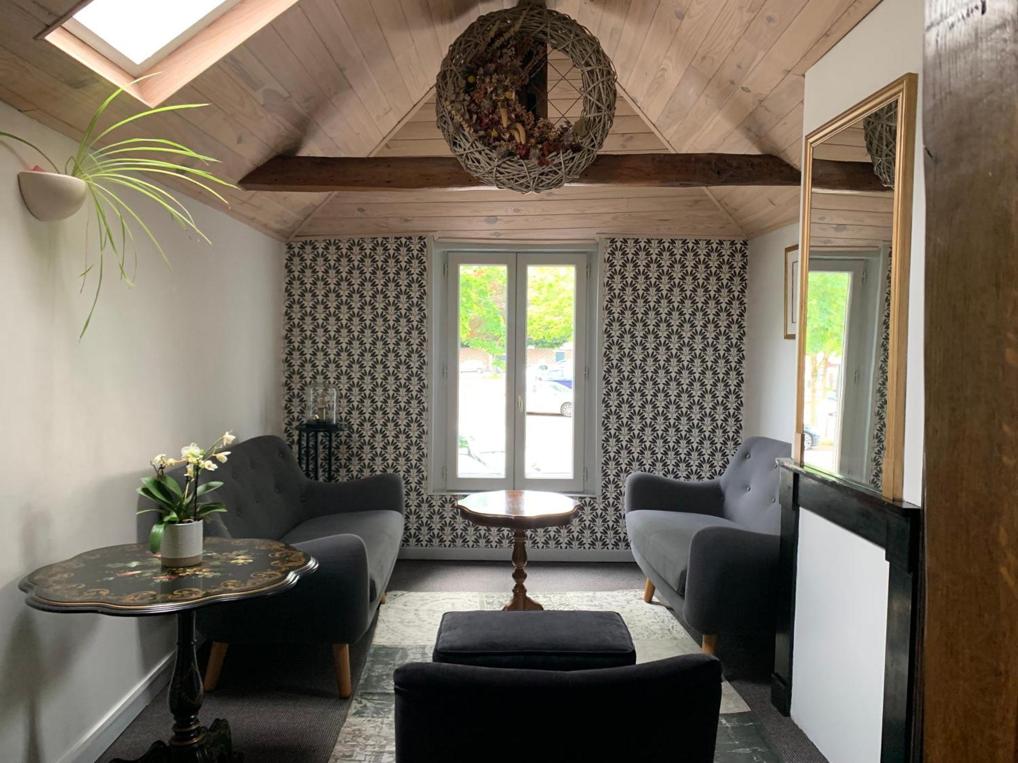 Duplex La Maisonnette 2 Chambres - Parking Gratuit Troyes Buitenkant foto